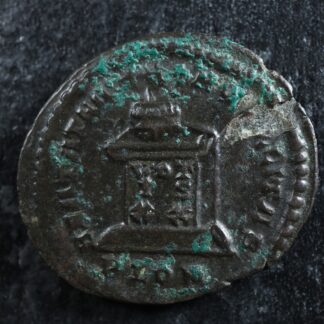 Crispus-as-Caesar-AE-Follis-321-323-Londinium-RIC-275-Globe-set-on-Altar-277114627919-2